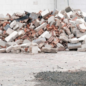 O DESCARTE INCORRETO DOS RCC É CRIME PREVISTO EM LEI